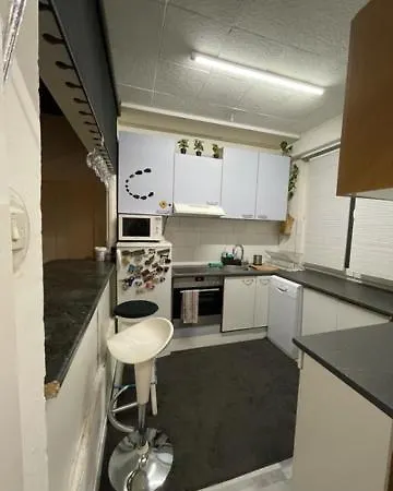 Hostel Lovely Rooms, City Center, Shared Bathroom, Windows To Corridor Villach Exterior foto