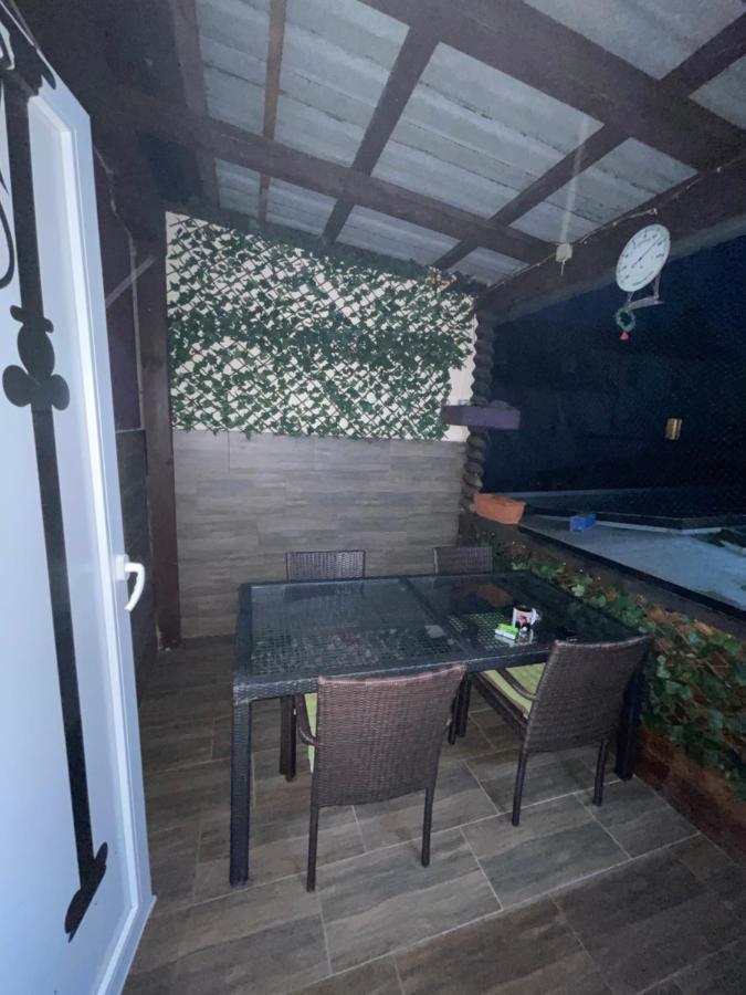 Lovely Rooms, Center, Shared Bathroom, Windows To Corridor * Villach