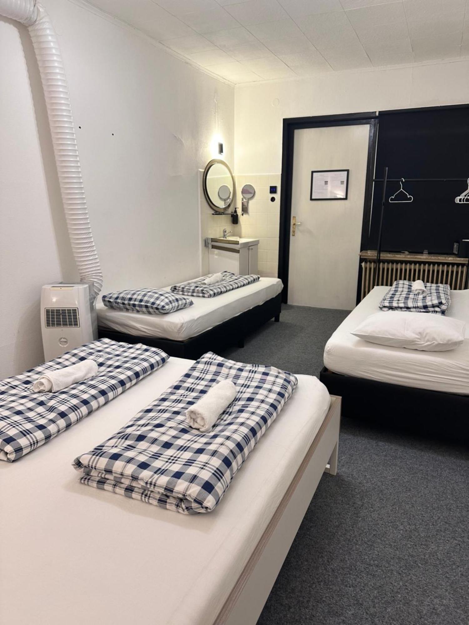 Privatunterkunft Lovely Rooms, Center, Shared Bathroom, Windows To Corridor